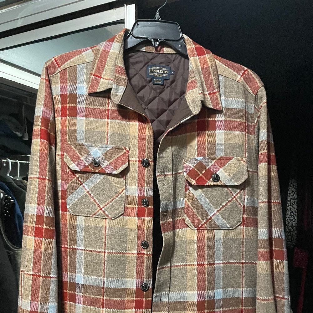 Pendleton quilted shirt jacket LARGE